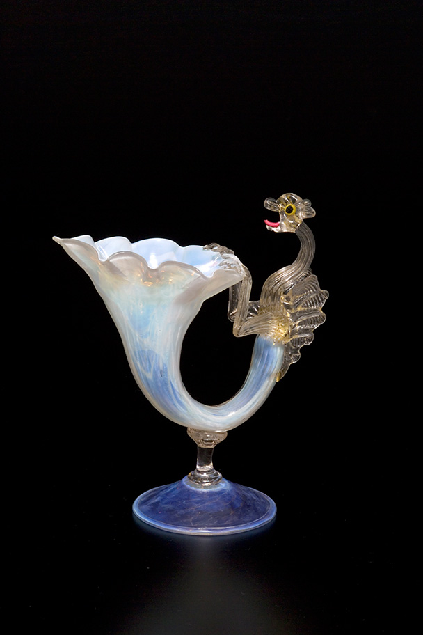 vase with dragon apendage
