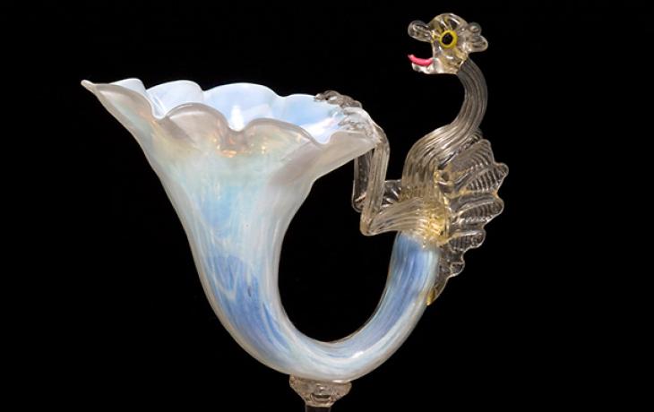 vase with dragon apendage